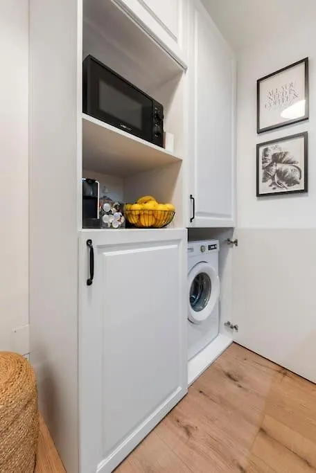 Spacious & Elegant 3 Bedroom Apartment Vienna 0*,